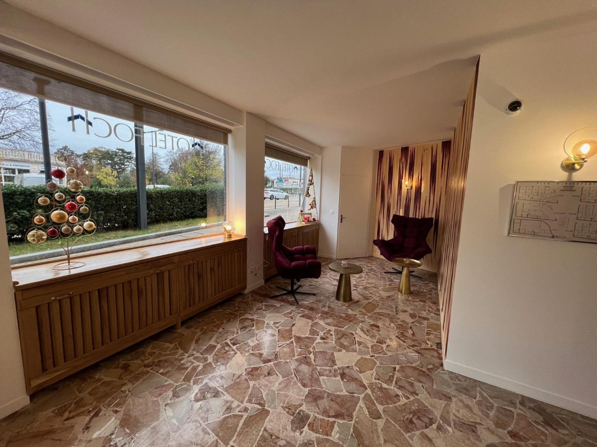 Contact Hotel Foch Безансон Экстерьер фото